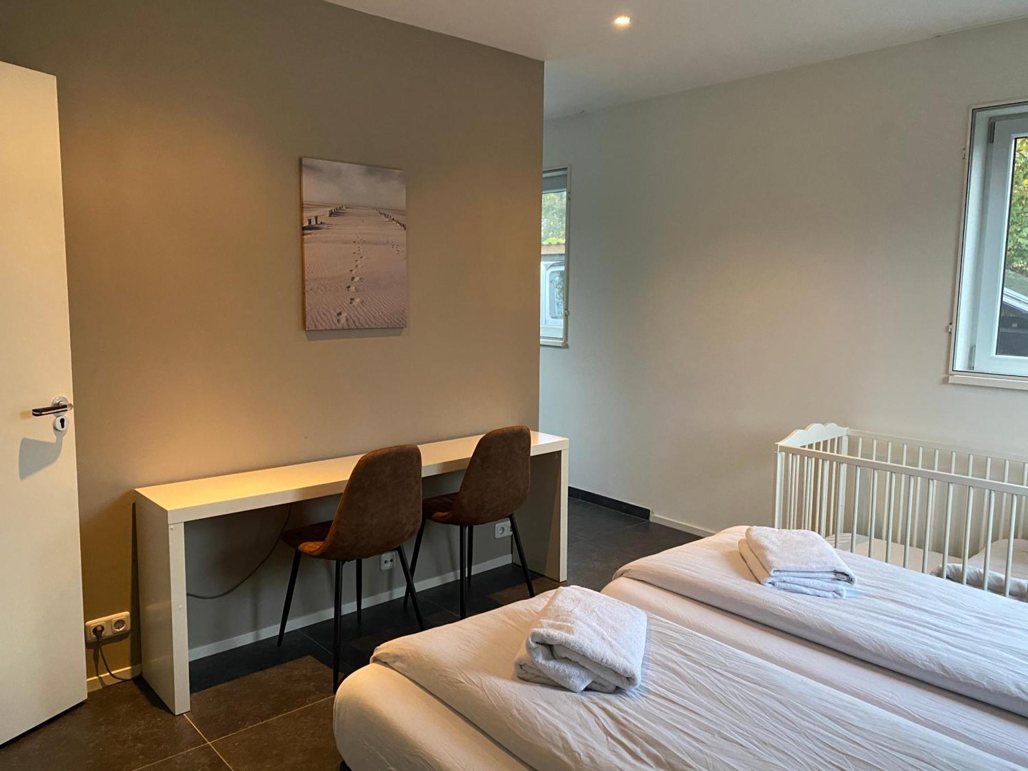 Villa Riverside Met Hottub, Eigen Aanlegsteiger, Zwemtrap, Trampoline En Kano'S Zeewolde Exteriör bild